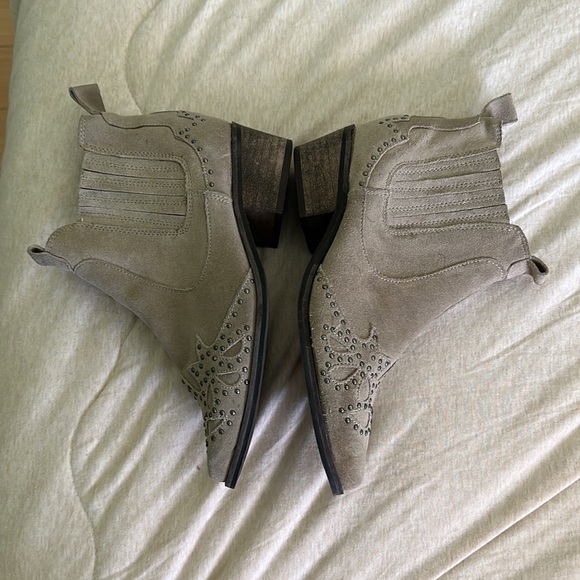 Amuse society x Matisse shoes - Picture 3 of 4